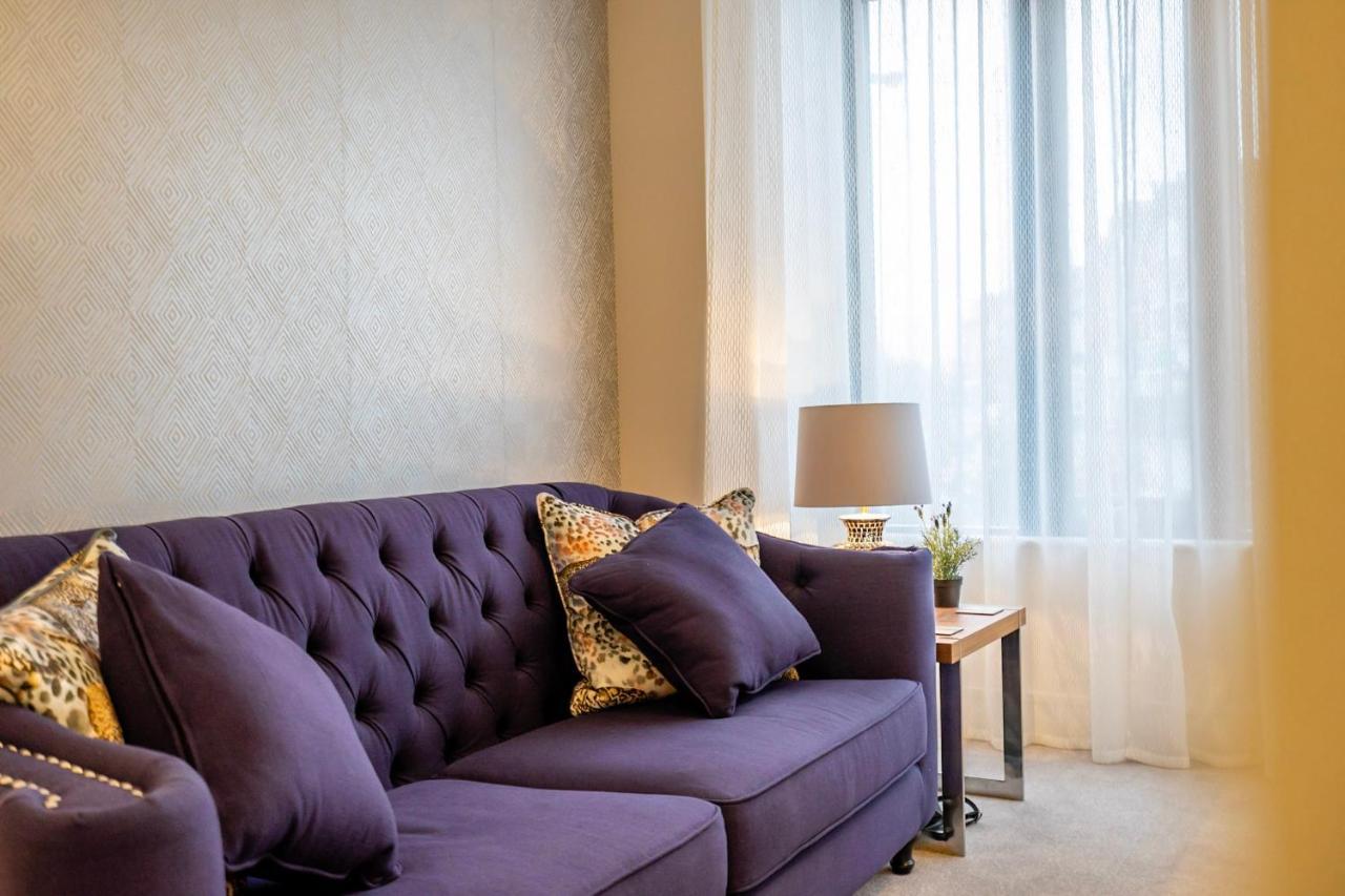 5 London Mews *